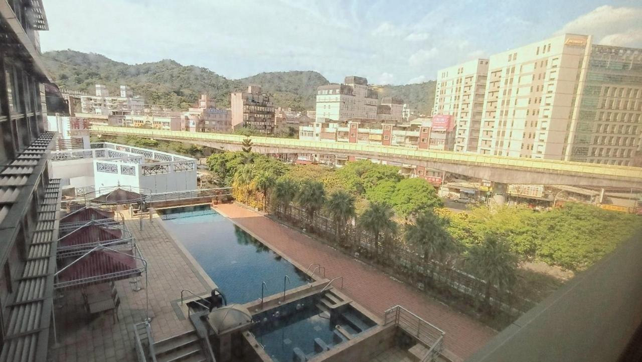 S Aura Hotel Taipei Exterior photo