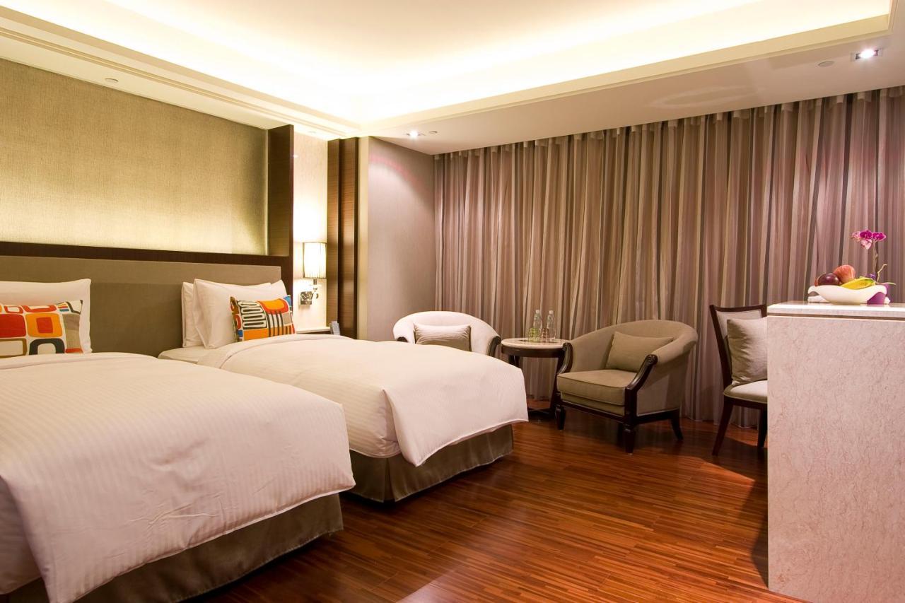 S Aura Hotel Taipei Exterior photo